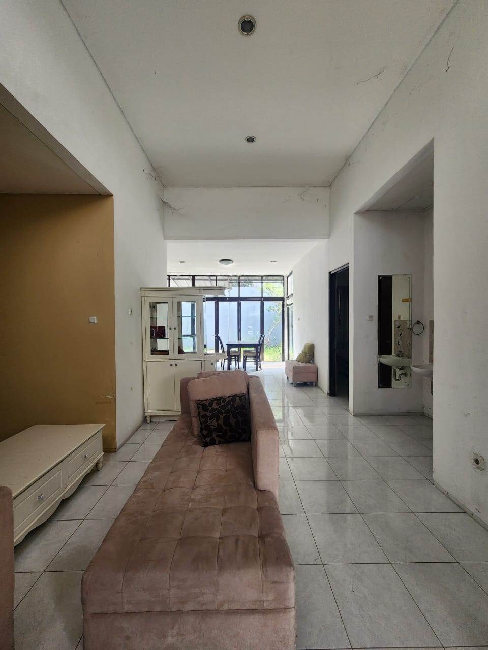 Rumah Dijual di Cluster Elysium Lippo Cikarang